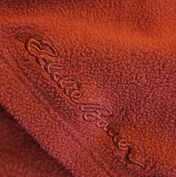 Burgundy Fleece pullover - Picture 3 of 3